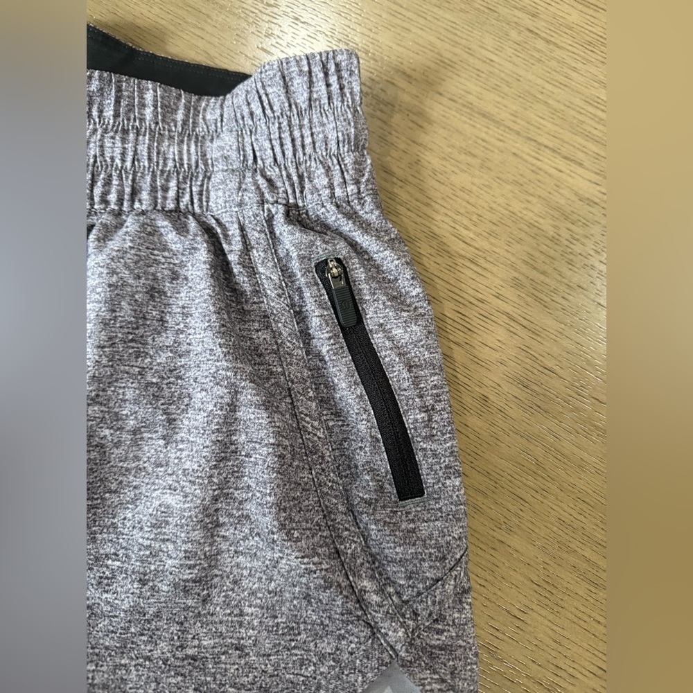 Lululemon Gray Women's Athletic Shorts size 8 - Picture 4 of 9